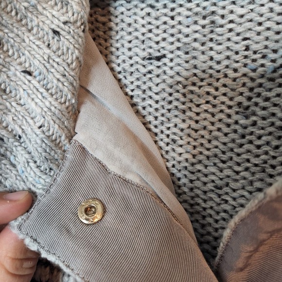 Cabi Square Stitch Gray Snap Front Cardigan Sweater Jacket Size XS - Picture 4 of 5